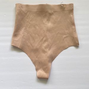 NWOT Skinny Girl nude thong shape smoothing wear panties, size large